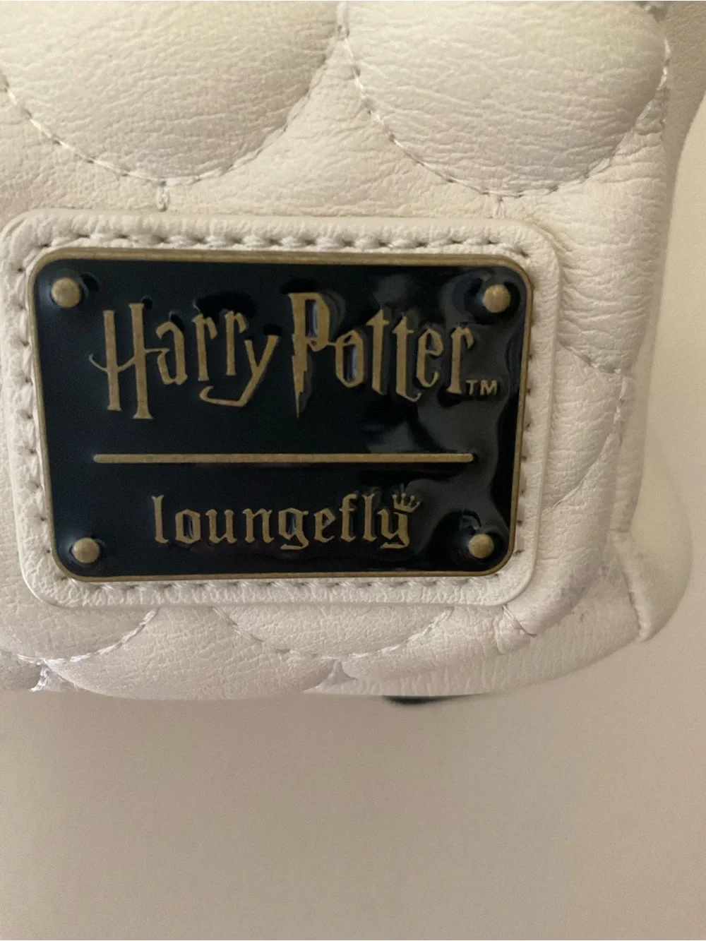 Loungefly x Harry Potter Hedwig mini backpack - Picture 3 of 7